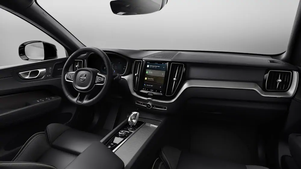 Nouveau Volvo XC60 SUV Polestar Engineered Hybride rechargeable 4 roues motrices Silver Dawn 4