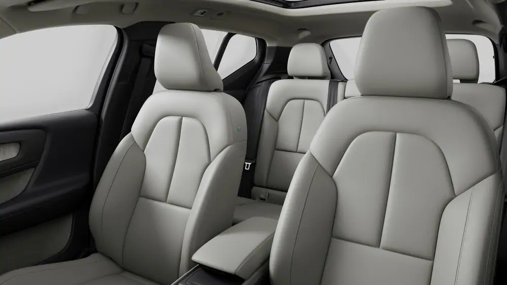 Nouveau Volvo XC40 SUV Ultimate B3 Micro-hybride 2 roues motrices (Traction) Onyx Black 5