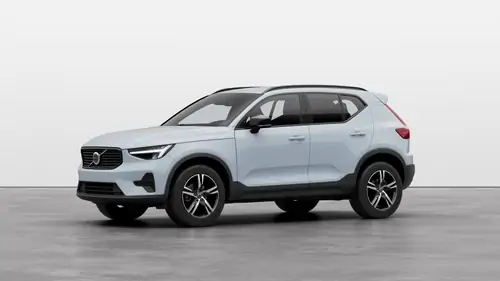 Nouveau Volvo XC40 SUV Plus B3 Micro-hybride 2 roues motrices (Traction) Cloud Blue