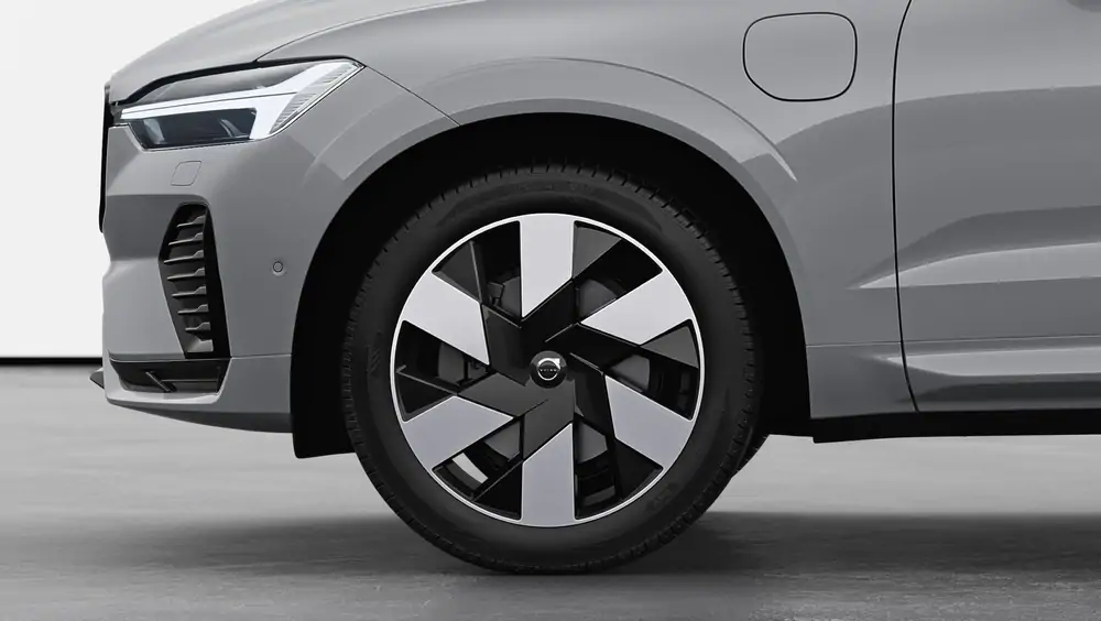 Nouveau Volvo XC60 SUV Plus Hybride rechargeable 4 roues motrices Vapour Grey 3