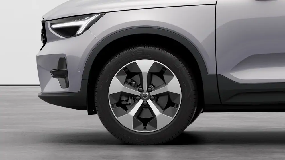 Nouveau Volvo XC40 SUV Ultimate B3 Micro-hybride 2 roues motrices (Traction) Silver Dawn 3