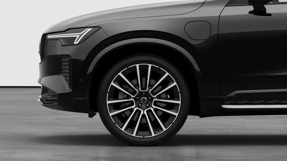 Nouveau Volvo XC90 SUV Ultimate Hybride rechargeable 4 roues motrices Onyx Black 3