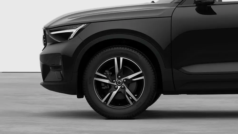Nouveau Volvo XC40 SUV Plus Lounge Edition Micro-hybride 2 roues motrices (Traction) Onyx Black 3