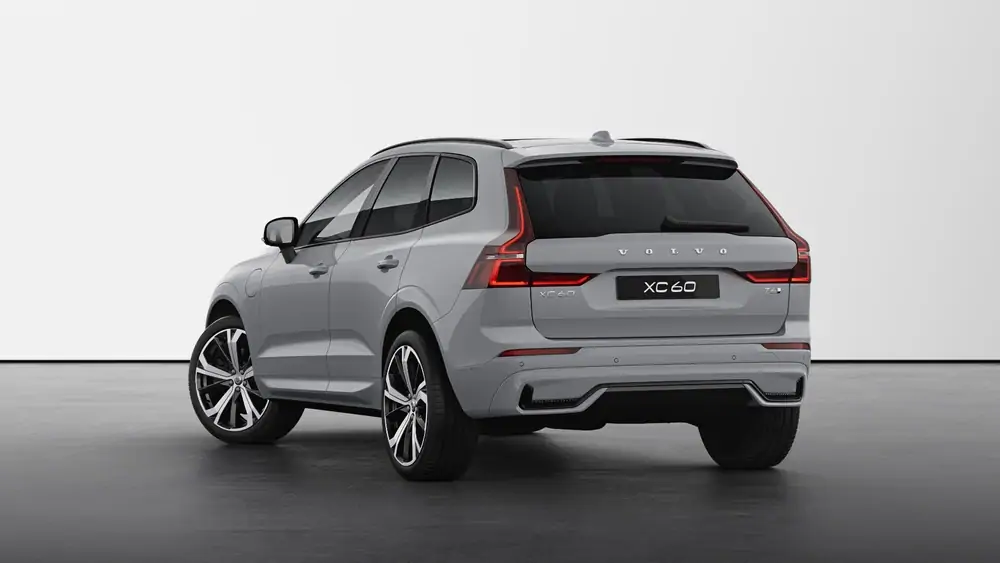 Nouveau Volvo XC60 SUV Plus Hybride rechargeable 4 roues motrices Vapour Grey 2