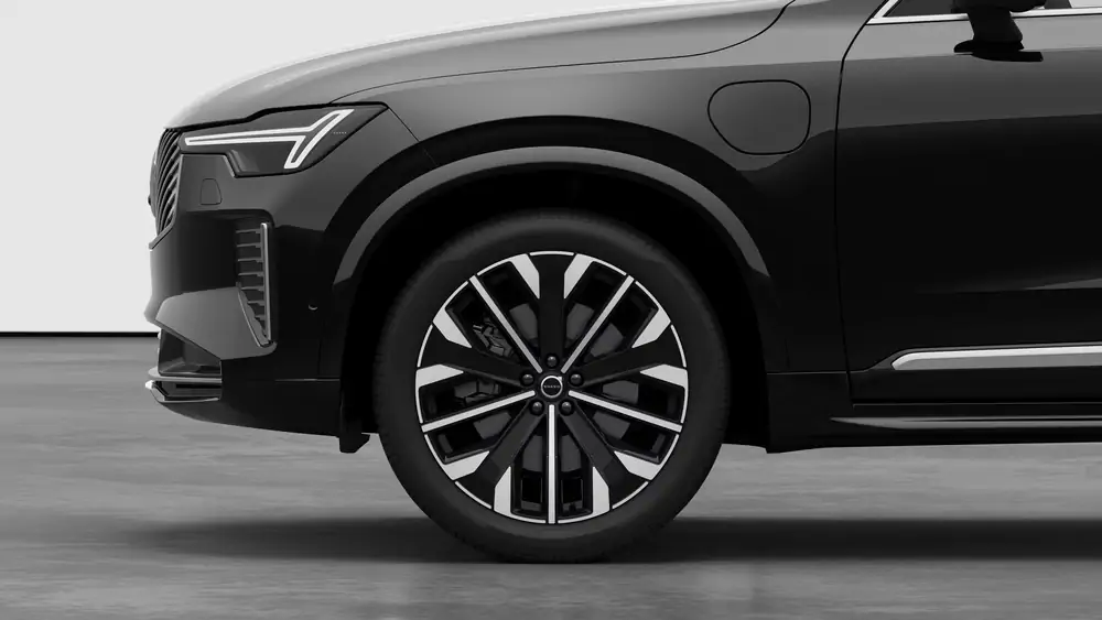 Nouveau Volvo XC90 SUV Ultimate Hybride rechargeable 4 roues motrices Onyx Black 3