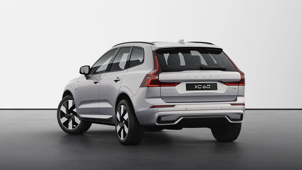 Nouveau Volvo XC60 SUV Ultimate Hybride rechargeable 4 roues motrices Silver Dawn 2