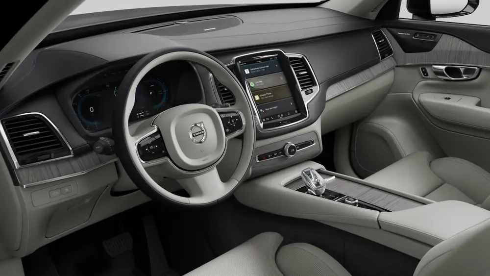 Nouveau Volvo XC90 SUV Ultimate Hybride rechargeable 4 roues motrices Onyx Black 4