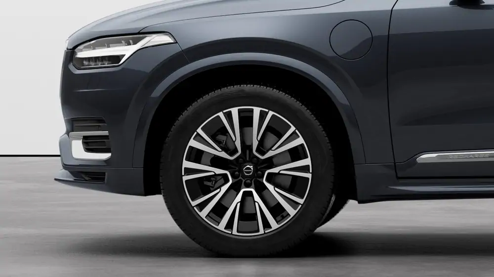 Nouveau Volvo XC90 SUV Ultimate Hybride rechargeable 4 roues motrices Denim Blue 3