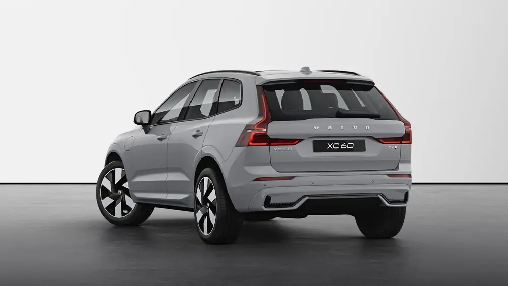 Nouveau Volvo XC60 SUV Plus Hybride rechargeable 4 roues motrices Vapour Grey 2