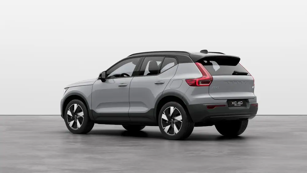 Nouveau Volvo XC40 SUV Plus Électrique 2 roues motrices (Propulsion) Vapour Grey 2