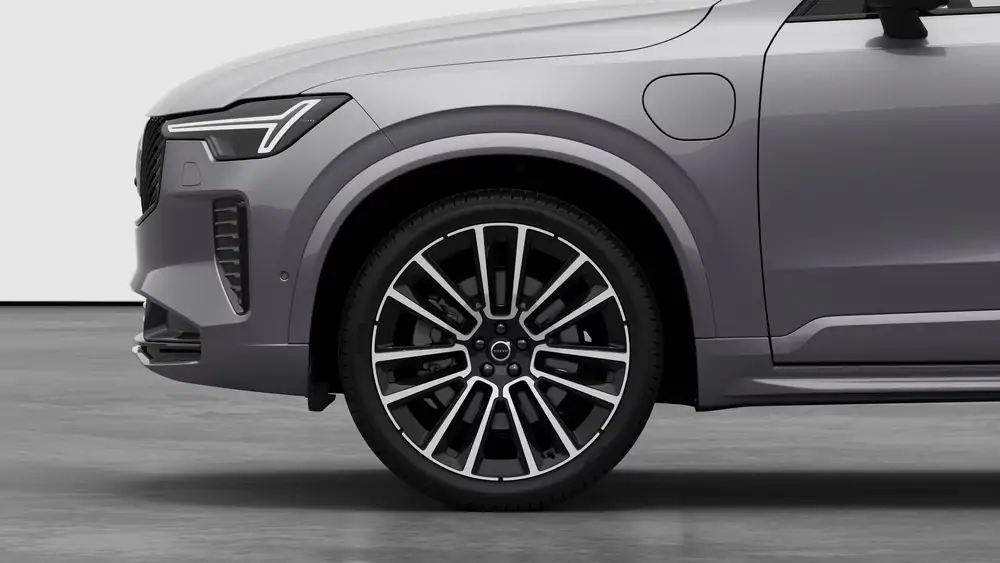 Nouveau Volvo XC90 SUV Ultimate Hybride rechargeable 4 roues motrices Aurora Silver 3