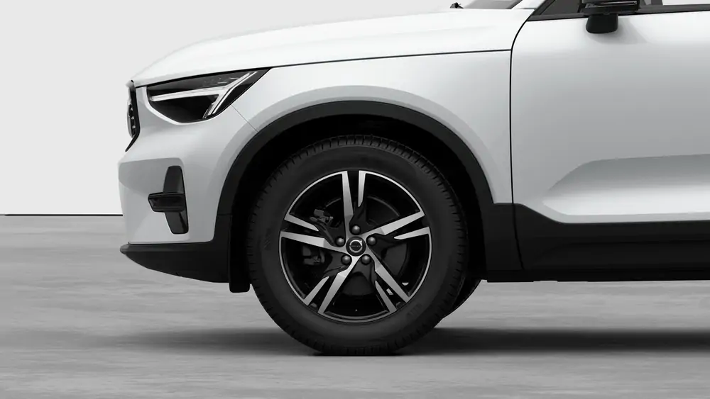 Nouveau Volvo XC40 SUV Plus Lounge Edition Micro-hybride 2 roues motrices (Traction) Crystal White Pearl 3