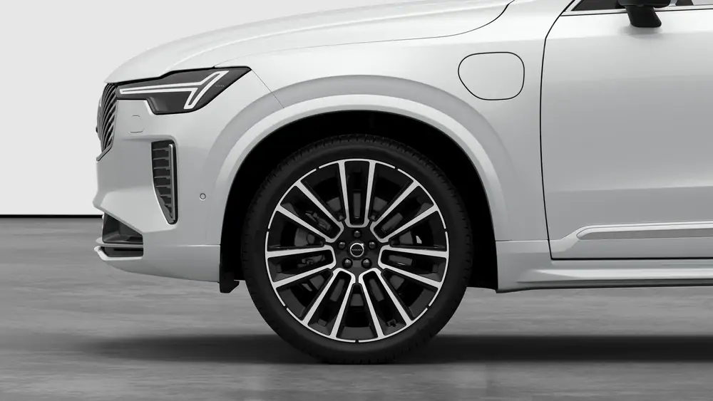 Nouveau Volvo XC90 SUV Ultimate Hybride rechargeable 4 roues motrices Crystal White Pearl 3