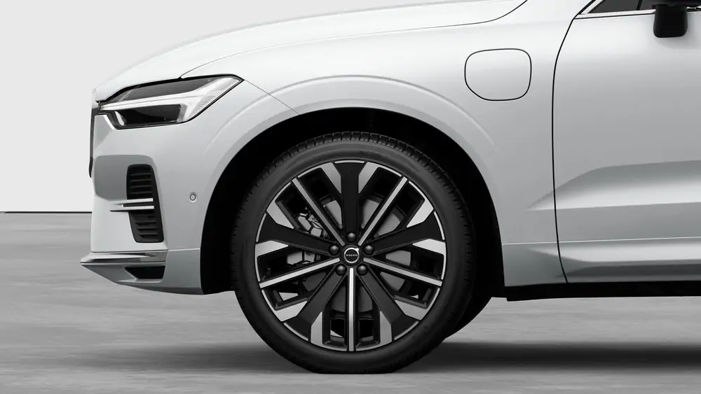 Nouveau Volvo XC60 SUV Plus Hybride rechargeable 4 roues motrices Crystal White Pearl 3