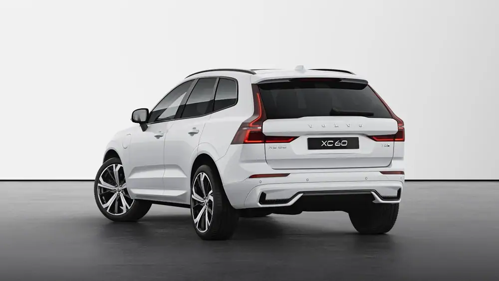 Nouveau Volvo XC60 SUV Plus Hybride rechargeable 4 roues motrices Crystal White Pearl 2