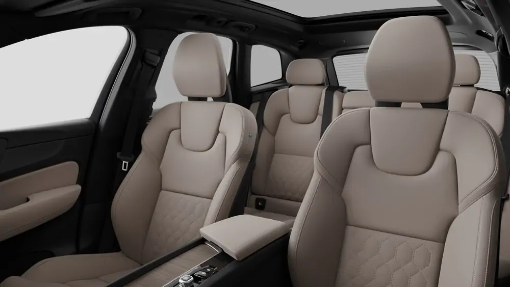 Nouveau Volvo XC60 SUV Ultimate Hybride rechargeable 4 roues motrices Mulberry Red 5