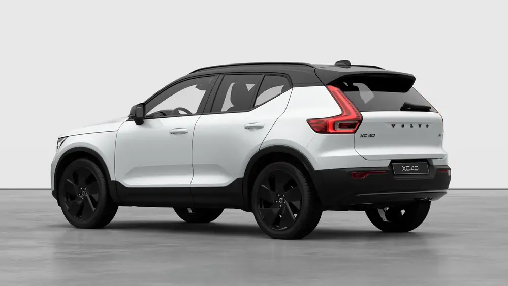 Nouveau Volvo XC40 SUV Plus Micro-hybride 2 roues motrices (Traction) Crystal White Pearl 2