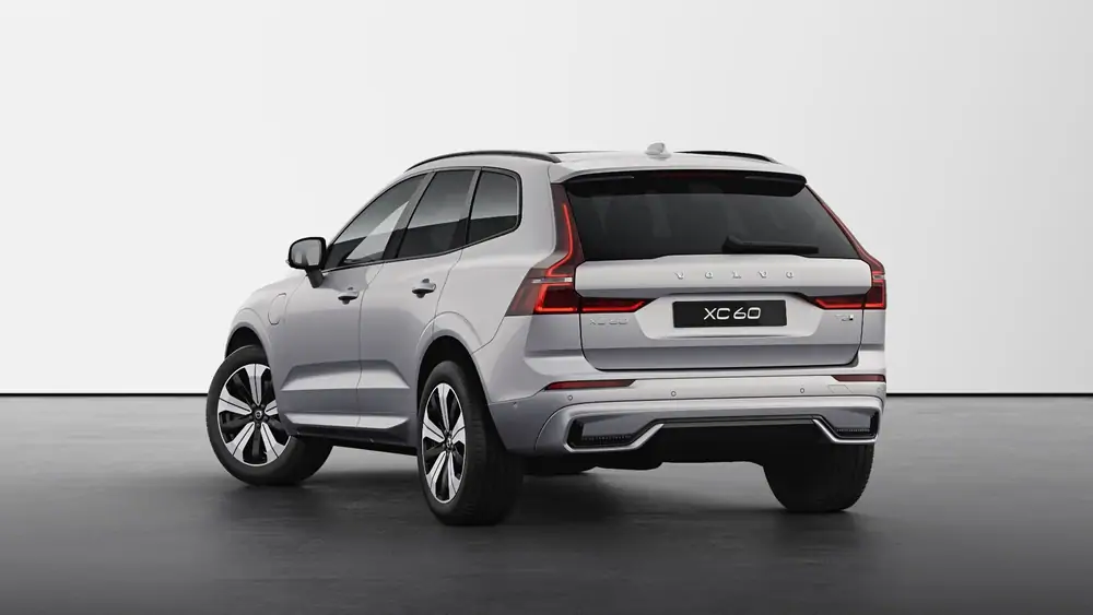 Nouveau Volvo XC60 SUV Plus Hybride rechargeable 4 roues motrices Silver Dawn 2