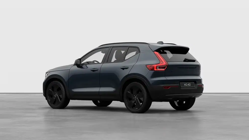 Nouveau Volvo XC40 SUV Plus Micro-hybride 2 roues motrices (Traction) Denim Blue 2