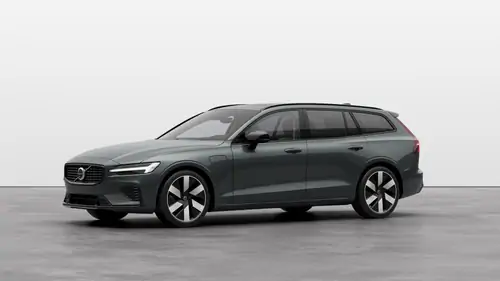 Nouveau Volvo V60 Break Plus Hybride rechargeable 4 roues motrices Forest Lake