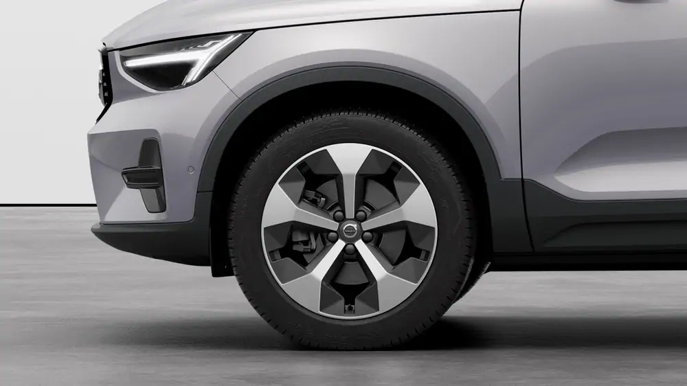 Nouveau Volvo XC40 SUV Ultimate B3 Micro-hybride 2 roues motrices (Traction) Silver Dawn 3