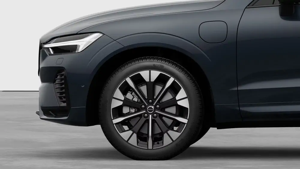 Nouveau Volvo XC60 SUV Ultimate Hybride rechargeable 4 roues motrices Denim Blue 3