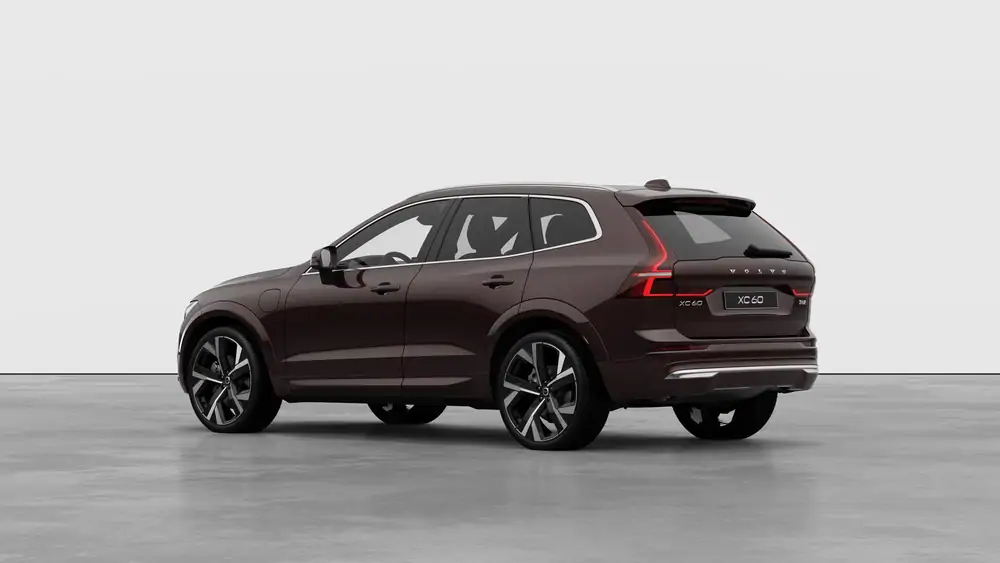 Nouveau Volvo XC60 SUV Ultimate Hybride rechargeable 4 roues motrices Mulberry Red 2