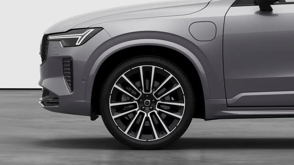 Nouveau Volvo XC90 SUV Ultimate Hybride rechargeable 4 roues motrices Aurora Silver 3