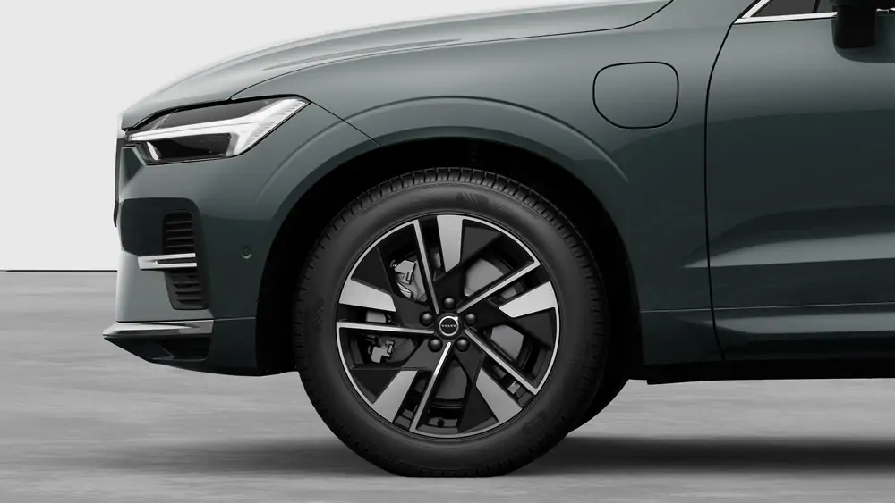 Nouveau Volvo XC60 SUV Plus Hybride rechargeable 4 roues motrices Forest Lake 3