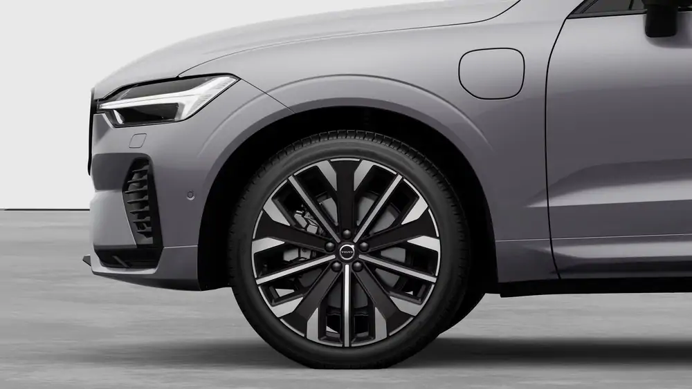 Nouveau volvo XC60 SUV Ultra Hybride rechargeable 4 roues motrices Aurora Silver 3