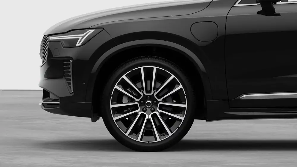 Nouveau volvo XC90 SUV Ultra Hybride rechargeable 4 roues motrices Onyx Black 3