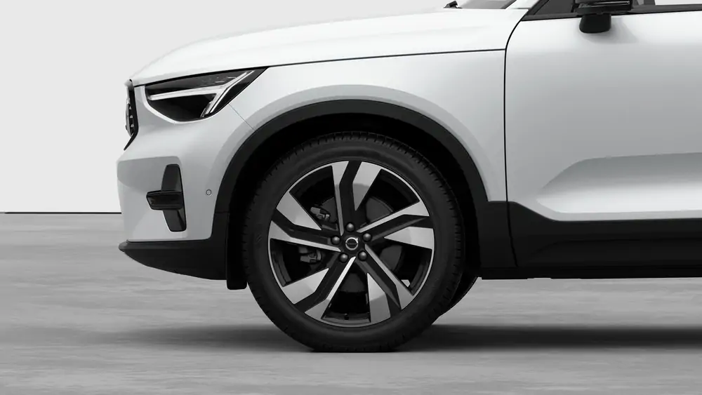 Nouveau Volvo XC40 SUV Plus Micro-hybride 2 roues motrices (Traction) Crystal White Pearl 3