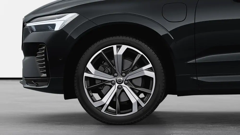 Nouveau Volvo XC60 SUV Plus Hybride rechargeable 4 roues motrices Onyx Black 3