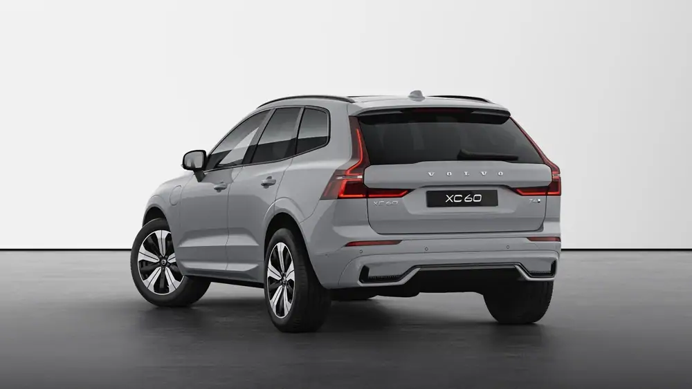 Nouveau Volvo XC60 SUV Plus Hybride rechargeable 4 roues motrices Vapour Grey 2