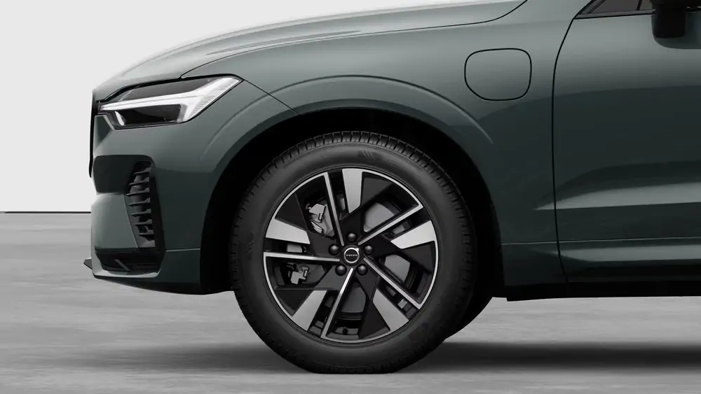 Nouveau Volvo XC60 SUV Plus Hybride rechargeable 4 roues motrices Forest Lake 3