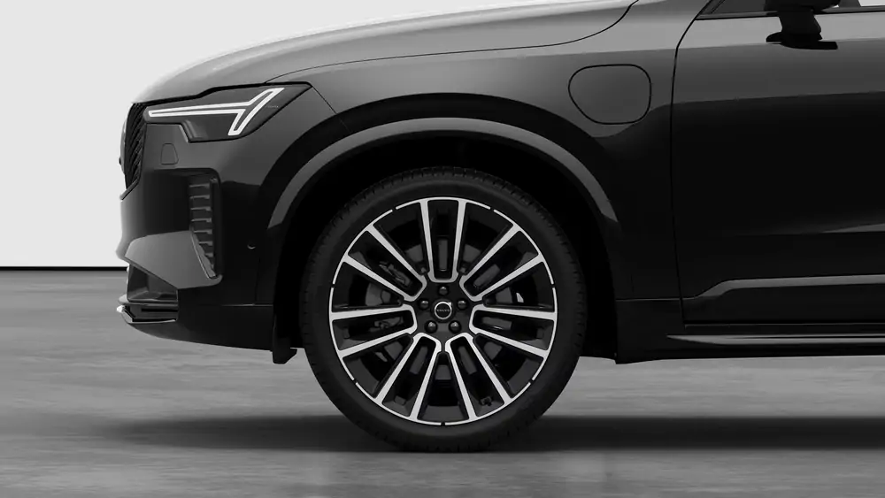 Nouveau Volvo XC90 SUV Ultimate Hybride rechargeable 4 roues motrices Onyx Black 3