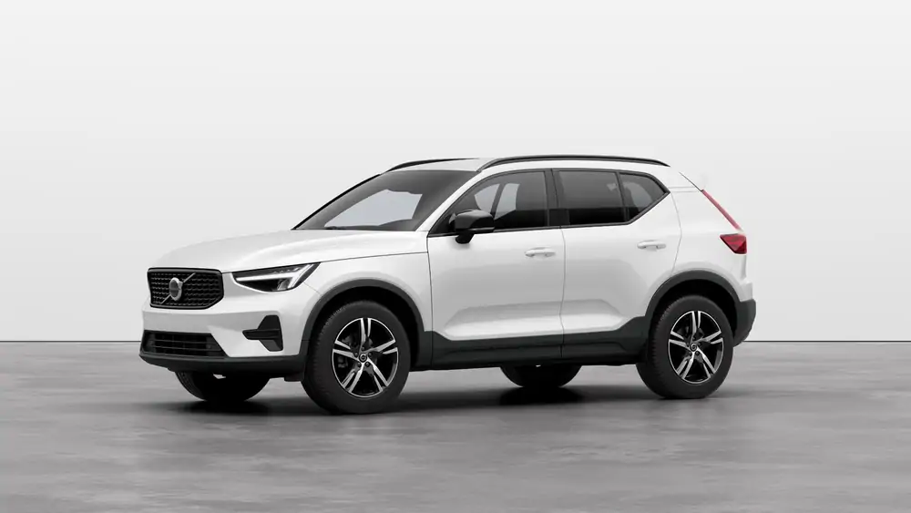 Nouveau Volvo XC40 SUV Plus B3 Micro-hybride 2 roues motrices (Traction) Crystal White Pearl 1