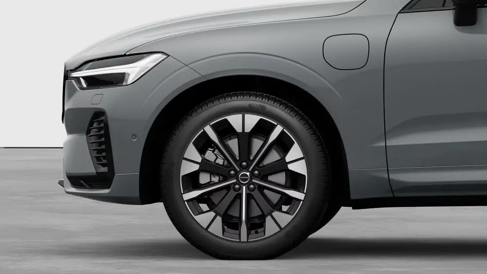 Nouveau Volvo XC60 SUV Ultimate Hybride rechargeable 4 roues motrices Vapour Grey 3