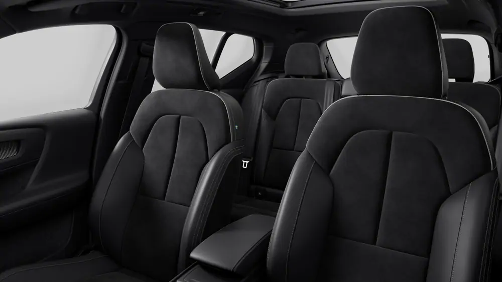 Nouveau Volvo XC40 SUV Ultimate B3 Micro-hybride 2 roues motrices (Traction) Fusion Red 5