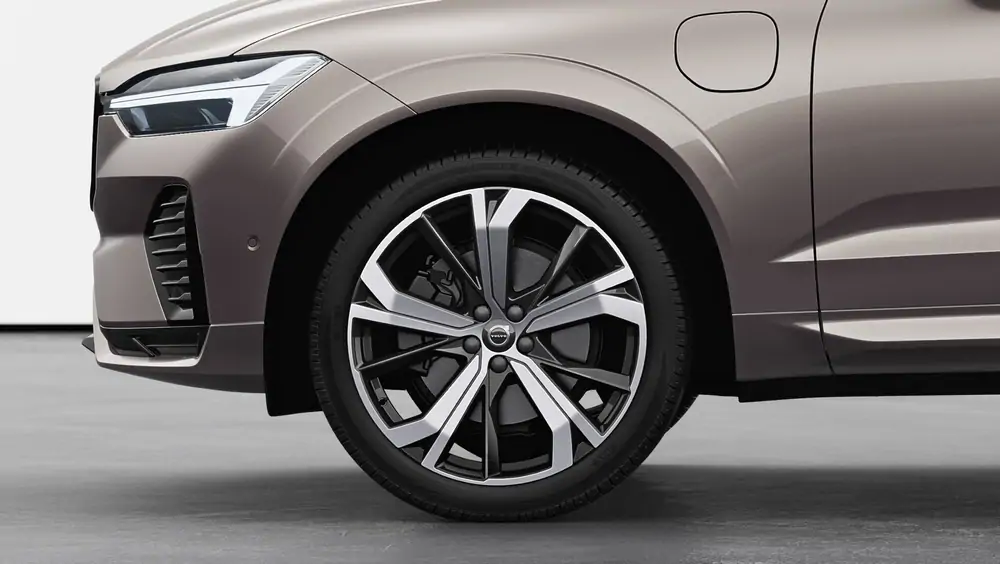 Nouveau Volvo XC60 SUV Plus Hybride rechargeable 4 roues motrices Bright Dusk 3