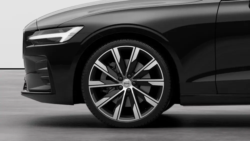 Nouveau Volvo V60 Break Plus Mild Hybrid 2 roues motrices (Traction) Onyx Black 3