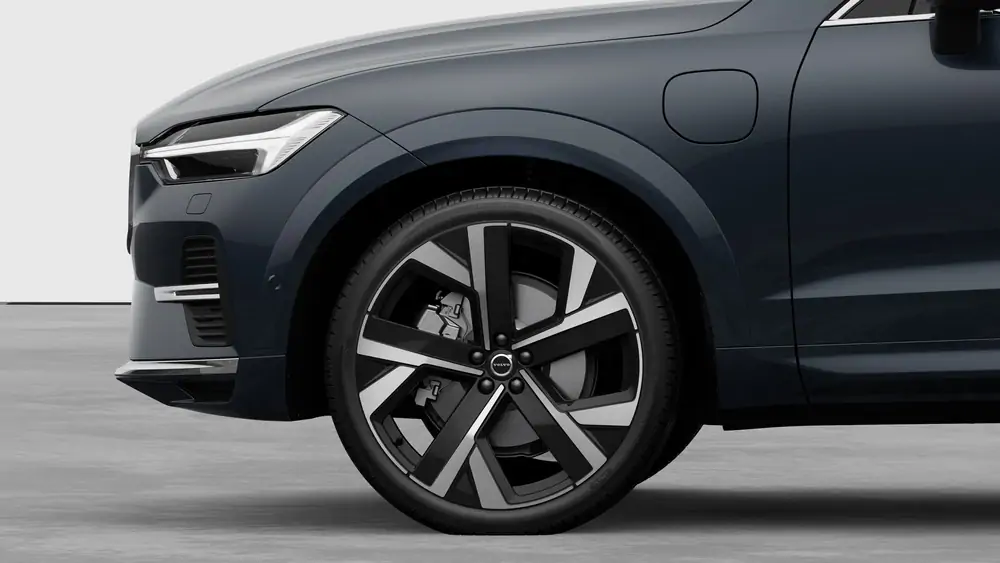 Nouveau Volvo XC60 SUV Ultimate Hybride rechargeable 4 roues motrices Denim Blue 3