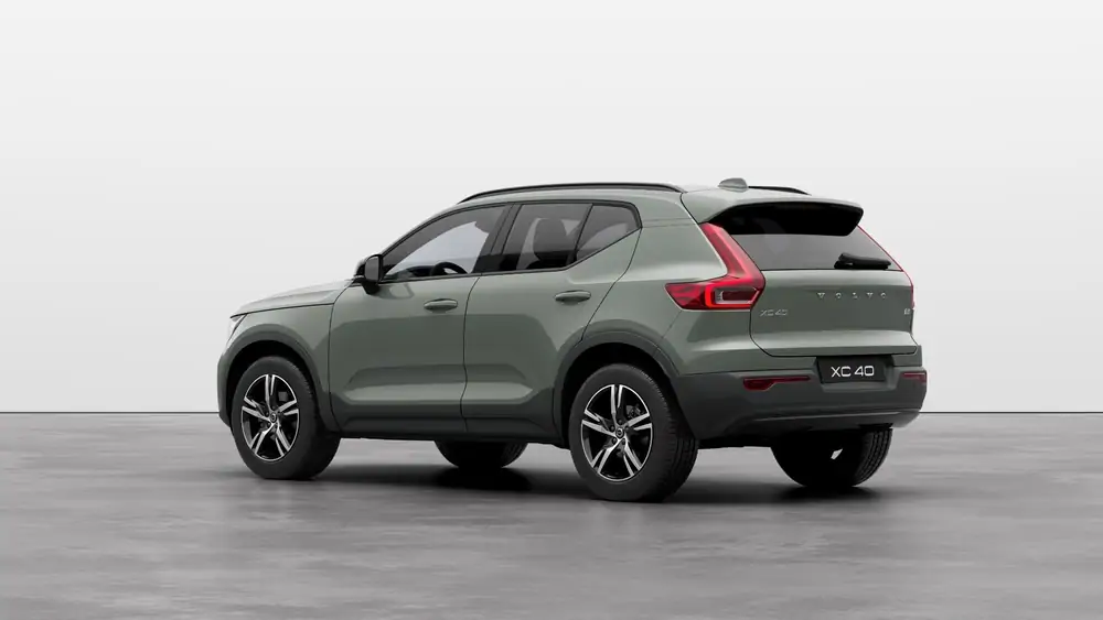 Nouveau Volvo XC40 SUV Plus B3 Micro-hybride 2 roues motrices (Traction) Sage Green  2