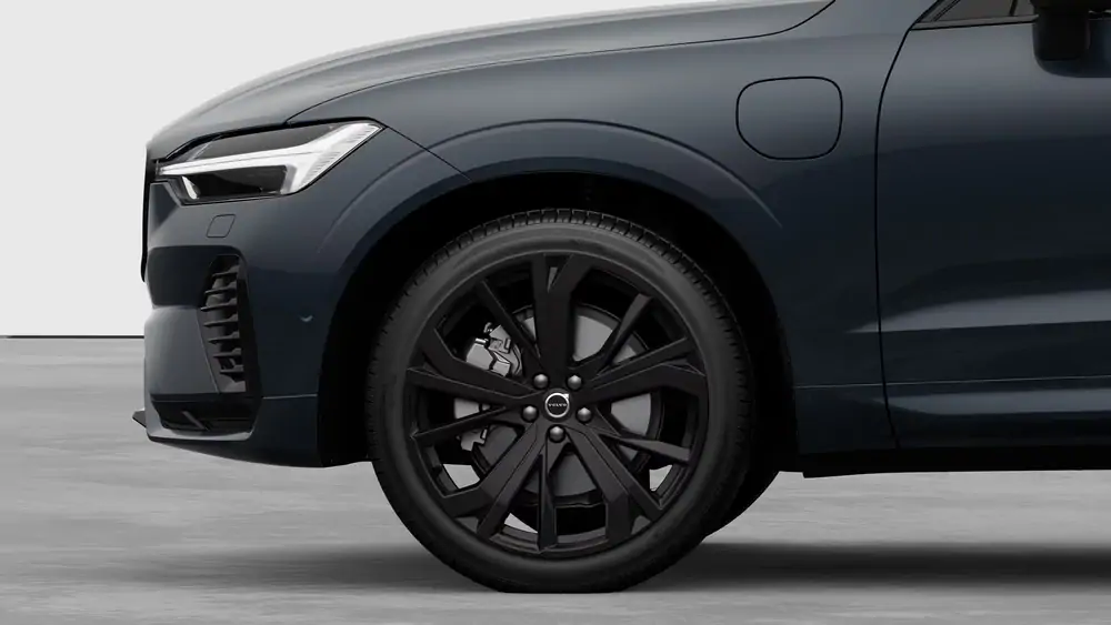 Nouveau Volvo XC60 SUV Ultimate Hybride rechargeable 4 roues motrices Denim Blue 3