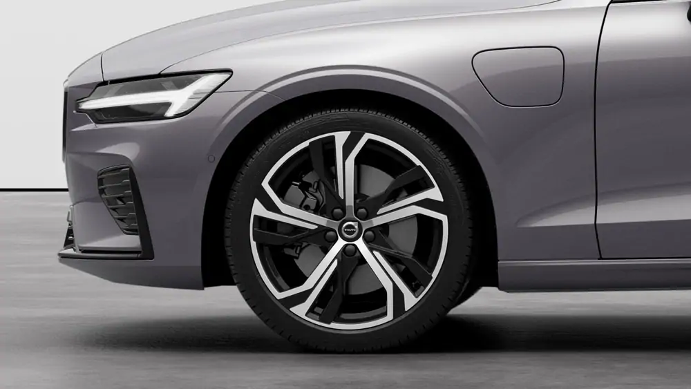 Nouveau Volvo V60 Break Plus Hybride rechargeable 4 roues motrices Aurora Silver 3