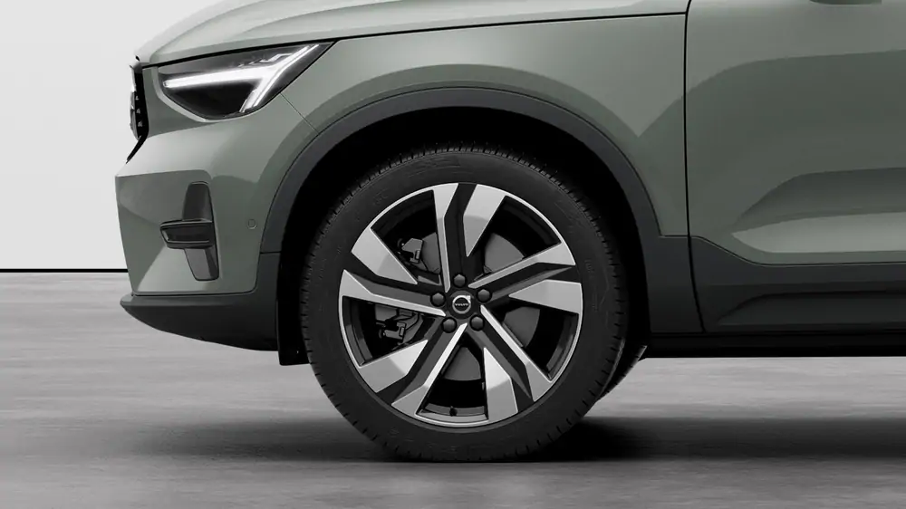 Nouveau Volvo XC40 SUV Plus B3 Micro-hybride 2 roues motrices (Traction) Sage Green  3