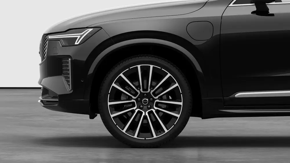 Nouveau Volvo XC90 SUV Ultimate Hybride rechargeable 4 roues motrices Onyx Black 3