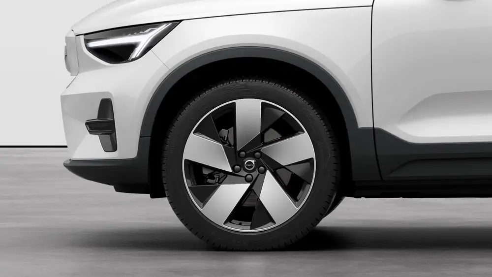 Nouveau Volvo EC40 Crossover (SUV Coupé) Plus Électrique 2 roues motrices (Propulsion) Crystal White Pearl 3