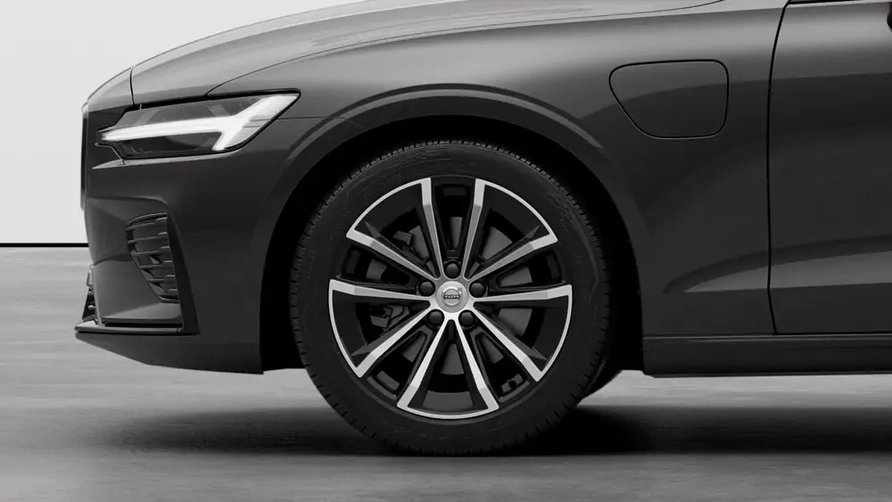 Nouveau Volvo V60 Break Plus Hybride rechargeable 4 roues motrices Platinum Grey 3