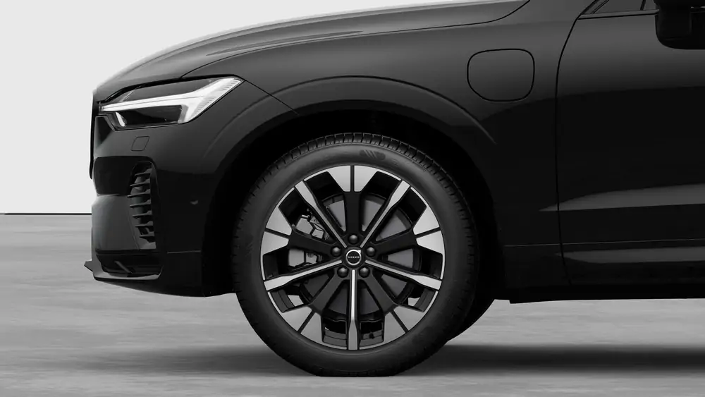 Nouveau Volvo XC60 SUV Ultimate Hybride rechargeable 4 roues motrices Onyx Black 3